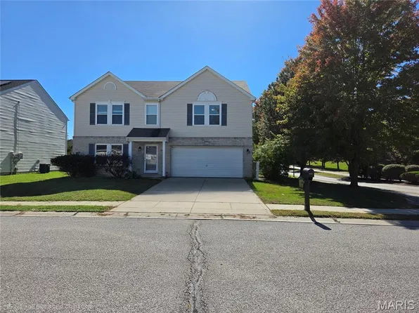 2040 Reserve Walk Way, Belleville, IL 62220