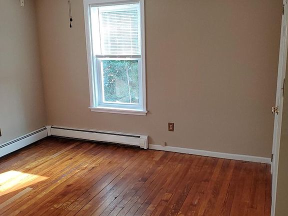 2nd image of 1314 N Dupont St
