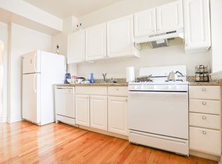 2810 N Halsted St #2N, Chicago, IL 60657