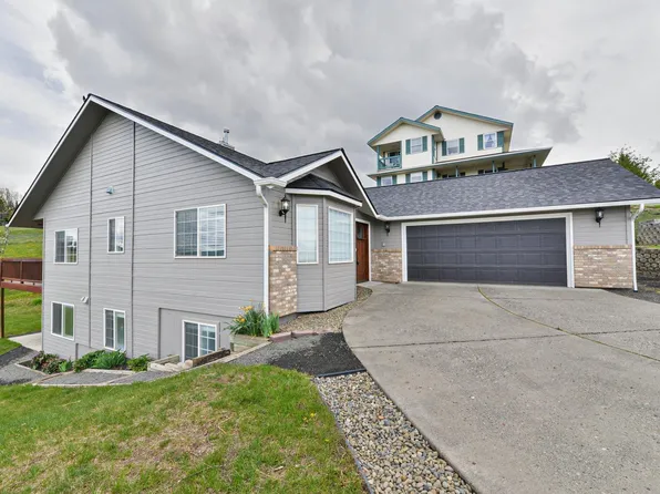 745 SE Carolstar Dr, Pullman, WA 99163