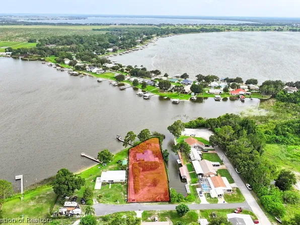 15 Grape Ln, Lake Placid, FL 33852