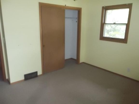 3rd image of 2204 Hyacinth Ct