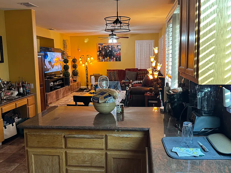 2036 Eucalyptus Way — Photo 7