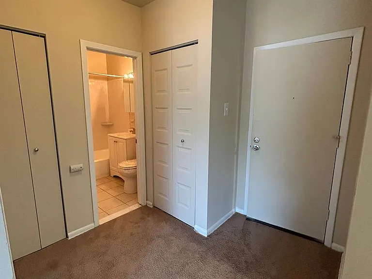 Providence Manor Apartments — Photo 18