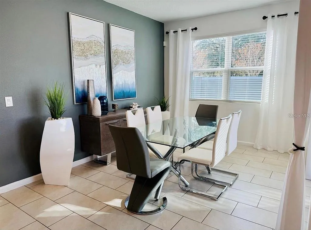 3 bed, 2.0 bath, 1787 sqft, $2,200 — Photo 4