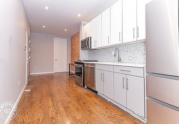 4th image of 257 Linden St #2M