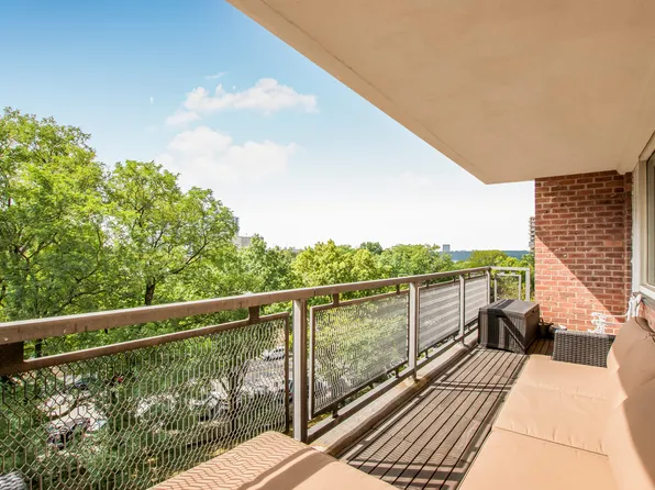 3777 Independence Avenue image 7 of 25