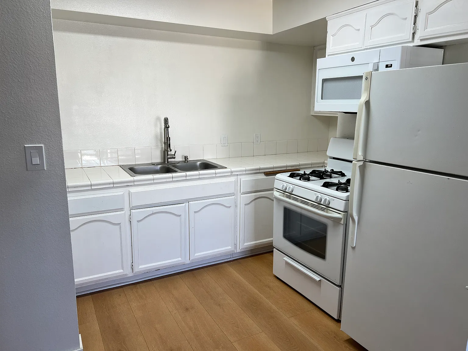 1 bed, 700 sqft, $1,875 — Photo 1