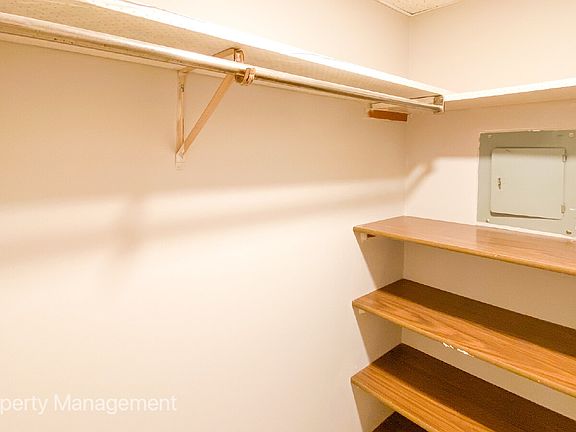 5th image of 2402 Marquette Rd APT 01