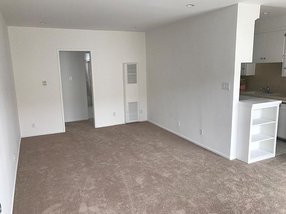 3rd image of 12545 Pacific Ave #7