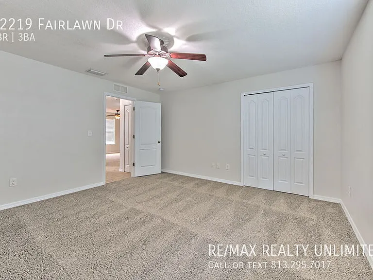12219 Fairlawn Dr — Photo 24
