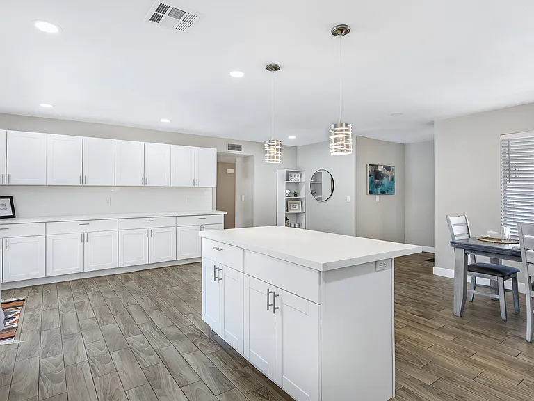 252 S Neely St — Photo 13