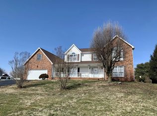 124 Charlton Ct, Bluff City, TN 37618