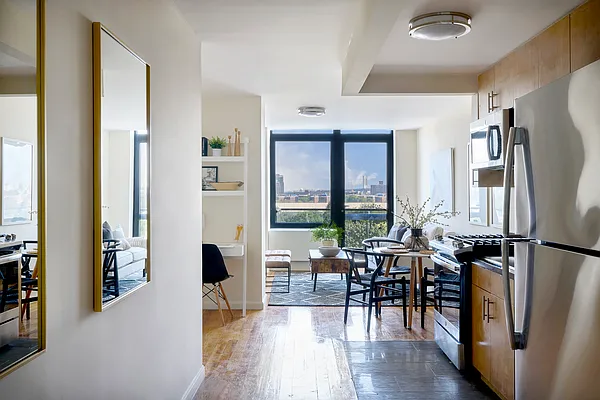 Rented by SERHANT. | media 3