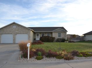 4047 Bald Eagle Dr, Manhattan, KS 66502
