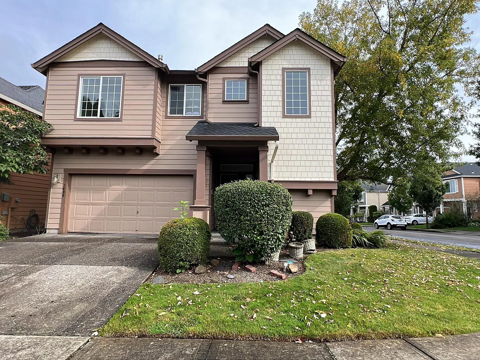 3 bed, 2.5 bath, 2195 sqft, $2,800 — Photo 1