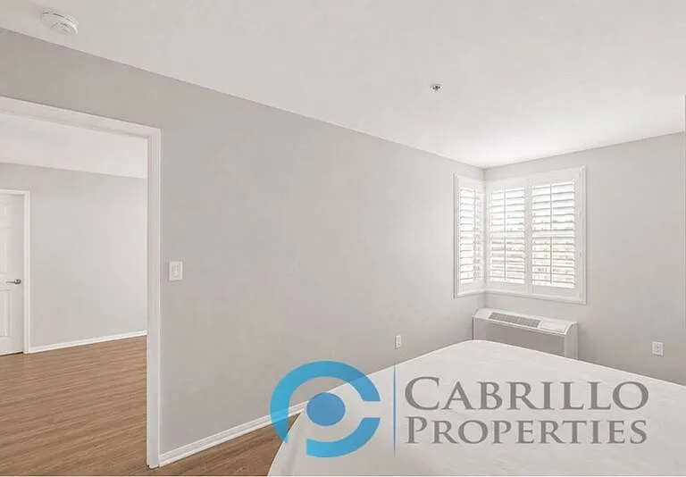 1435 India St #408 — Photo 12