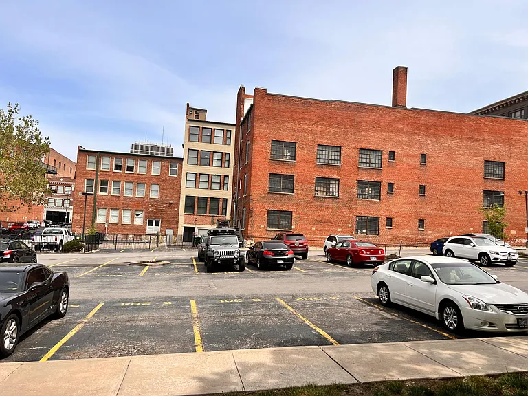 925 Washington St #102 — Photo 16