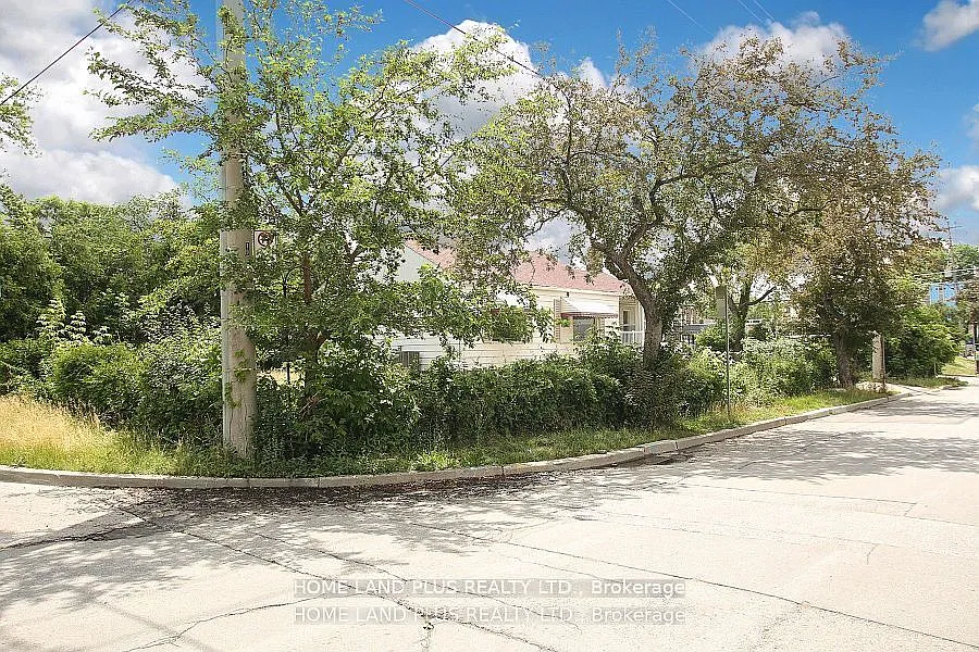 Building Photo - 189 Maplehurst Ave #MAINFL