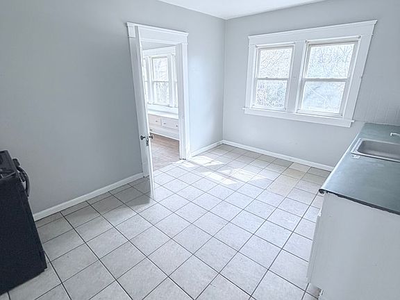 2nd image of 1114 E 64th St Unit 3