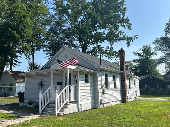 55 Oregon Avenue, Middletown, NJ 07748