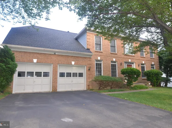 106 Argosy Dr, Gaithersburg, MD 20878