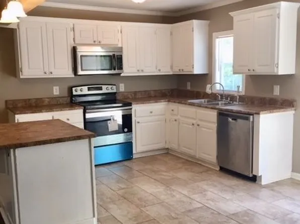 3600 Jarvis Ln, Semmes, AL 36575
