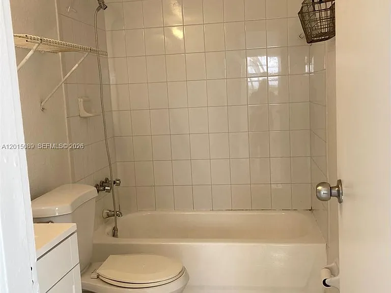 5100 SW 41st St #Penthouse 6 — Photo 22