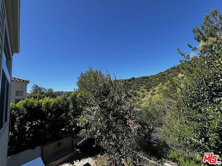 2357 Brookshire Ln — Photo 28