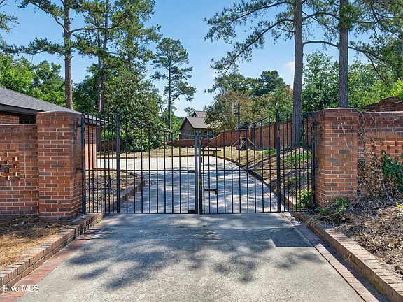3rd image of 1919 Byrnes Road