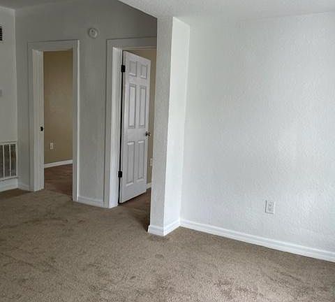 3rd image of 2314 E Magnolia St #2