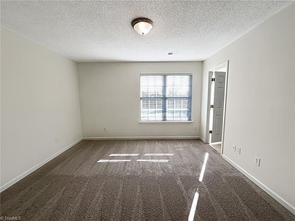 5th image of 1306 Craven St