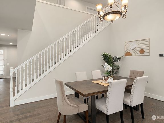 4th image of 23580 SE 36th Court