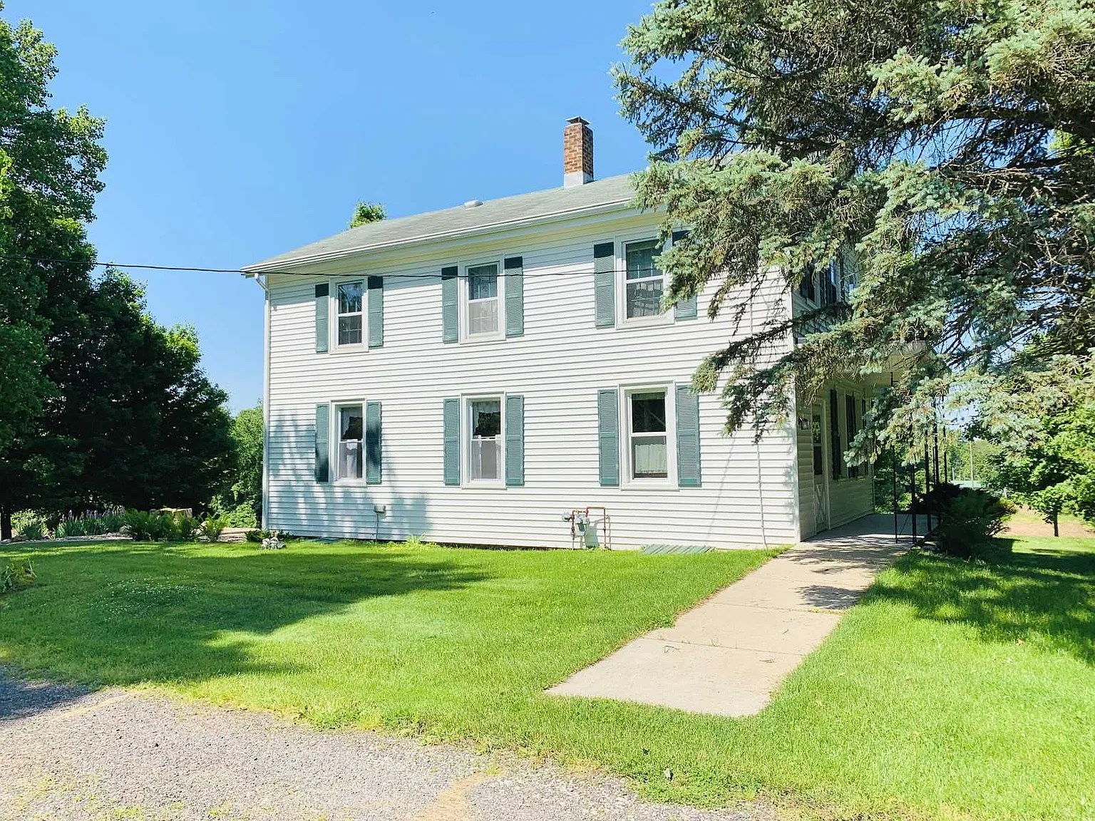 22100 Madison Rd photo 1