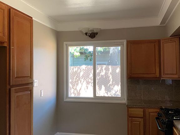 5th image of 2452 W Christina Ave
