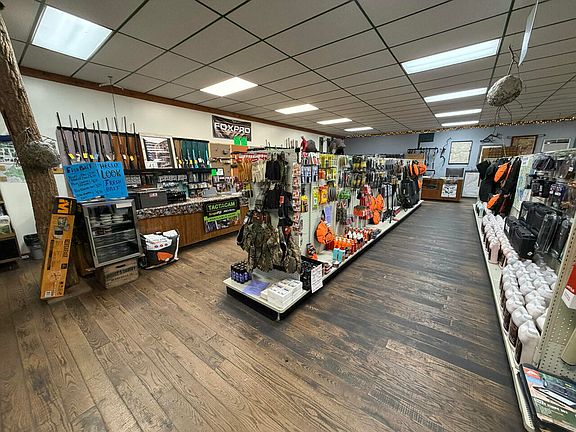 5th image of 1669 Richwood Rd