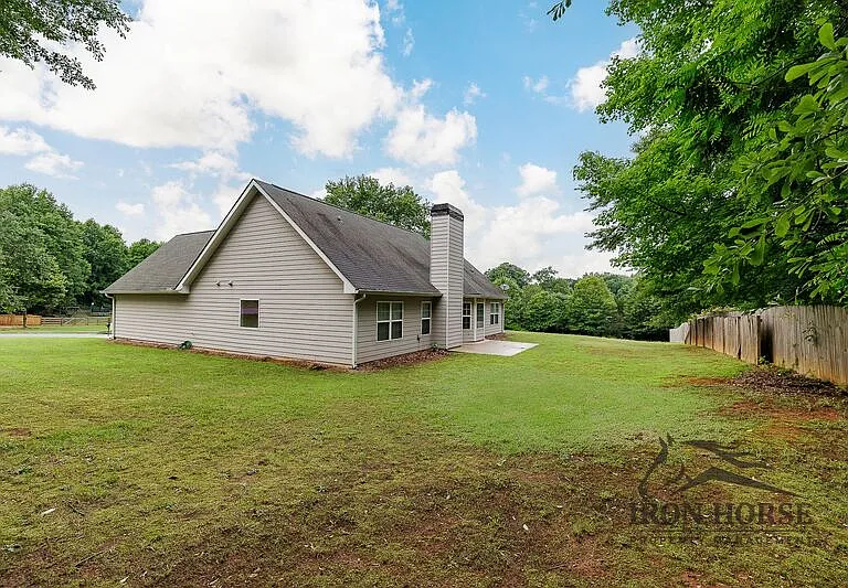 285 Finch Way — Photo 26
