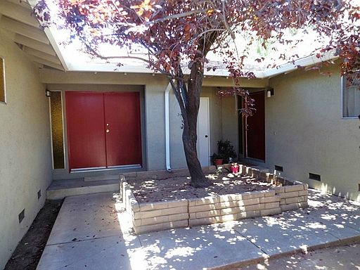 3rd image of 5597 Thornwood Dr