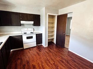 1627 W Maple St #B, Rawlins, WY 82301