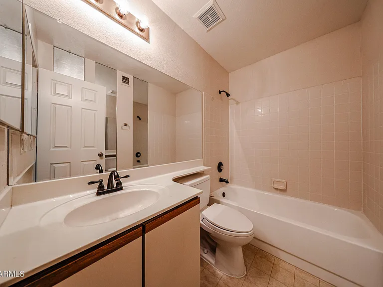 3305 E Wildwood Dr — Photo 15