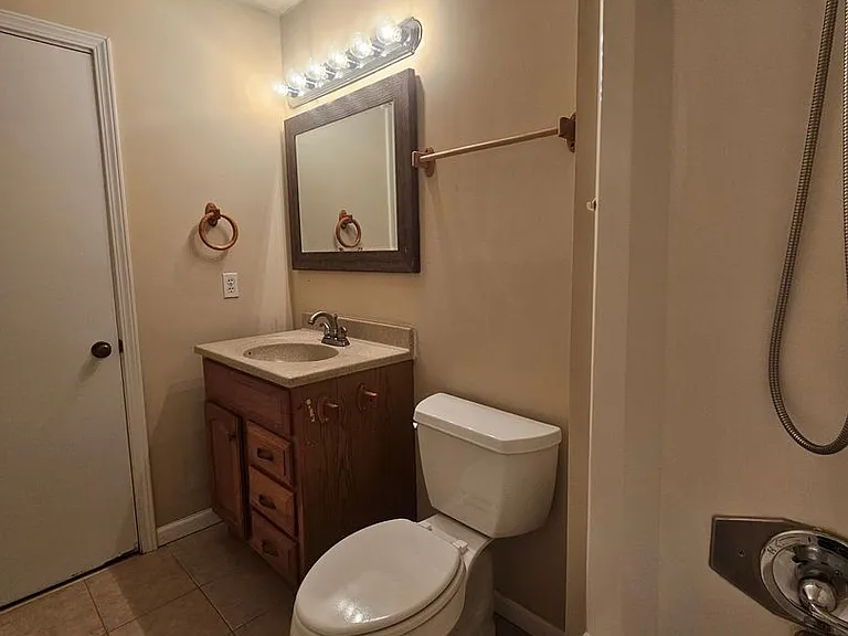 7268 Milam Rd — Photo 30