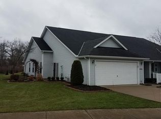 31201 Lily Ln #97A, North Olmsted, OH 44070