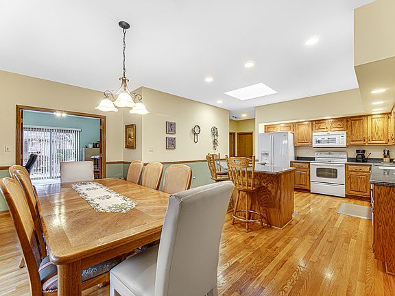 3rd image of 21175 Arbour Walk Dr