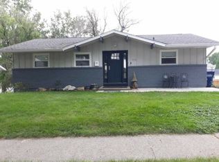 3550 Keymont Dr, Dubuque, IA 52002