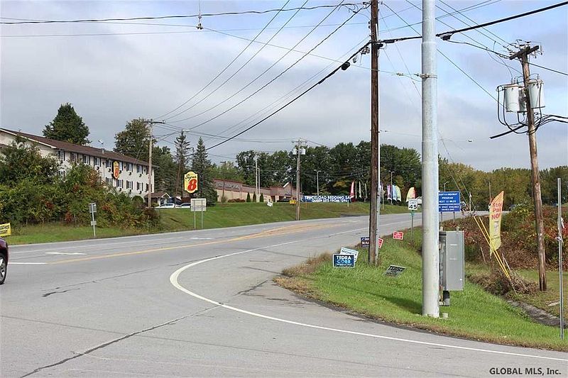 2nd image of L2 N Comrie Avenue