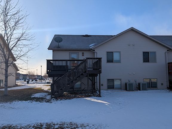 4th image of 1722 38th Ave S