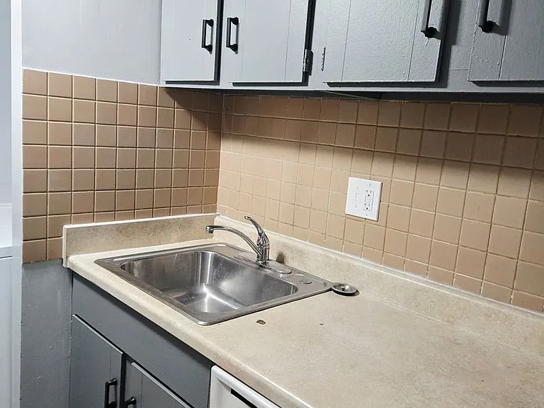 Aspen Apartments in Whitehall — Photo 55