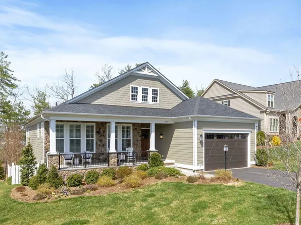 542 Drumin Rd, Keswick, VA 22947