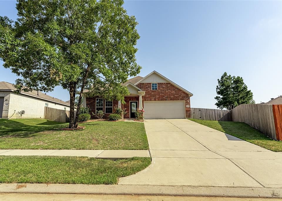 1st image of 18613 Legend Oaks Dr