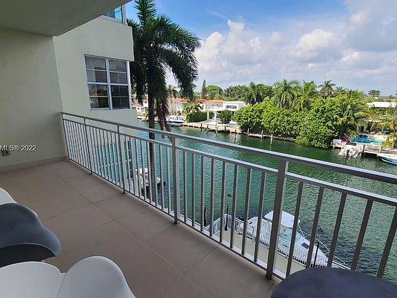 3rd image of 9500 W Bay Harbor Dr APT 4B